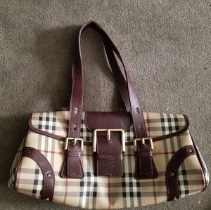 Burberry purse